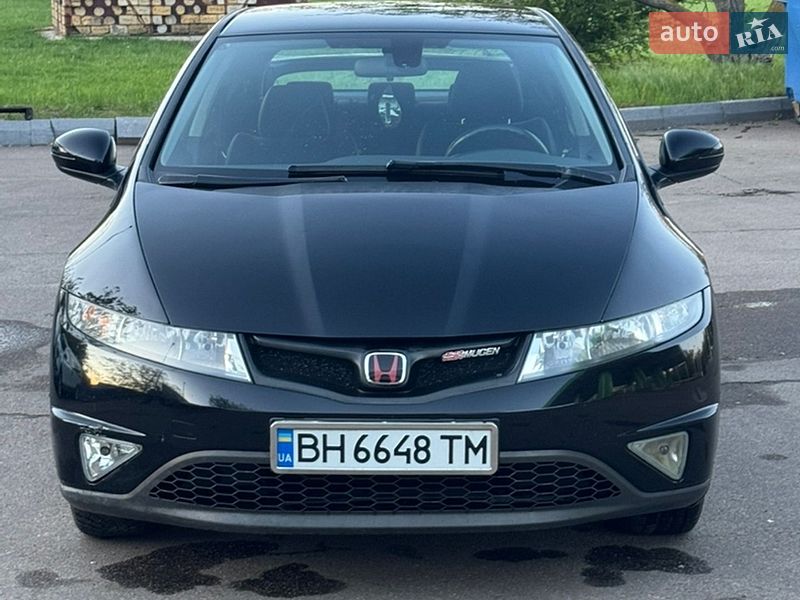 Хэтчбек Honda Civic 2006 в Одессе