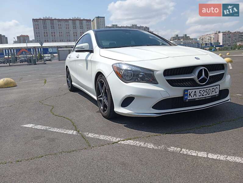 Седан Mercedes-Benz CLA-Class 2016 в Києві Седан Mercedes-Benz CLA-Class 2016 в Києві