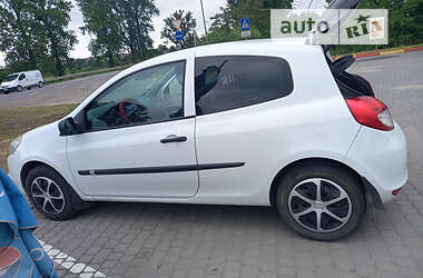 Хэтчбек Renault Clio 2011 в Львове