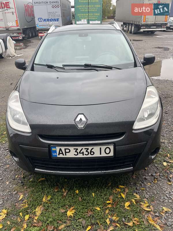 Хэтчбек Renault Clio 2009 в Гайсине