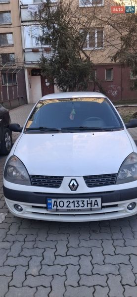 Хэтчбек Renault Clio 2005 в Ужгороде