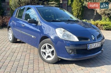 Хэтчбек Renault Clio 2006 в Ровно Хэтчбек Renault Clio 2006 в Ровно