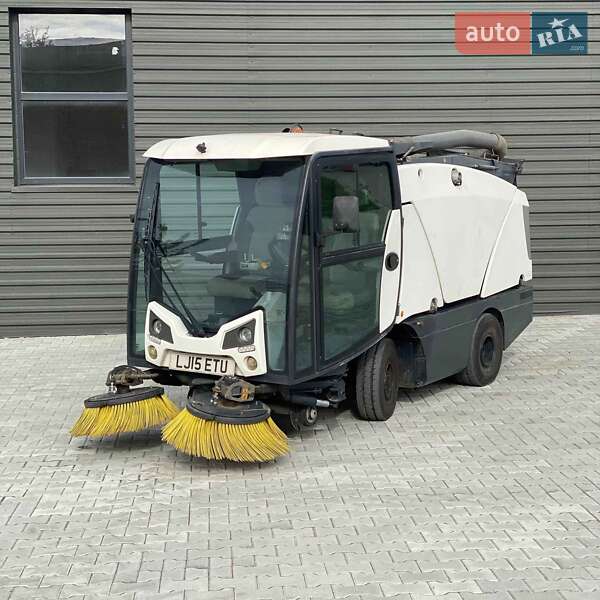Уборочная машина Johnston Sweepers Compact 2014 в Радехове Уборочная машина Johnston Sweepers Compact 2014 в Радехове