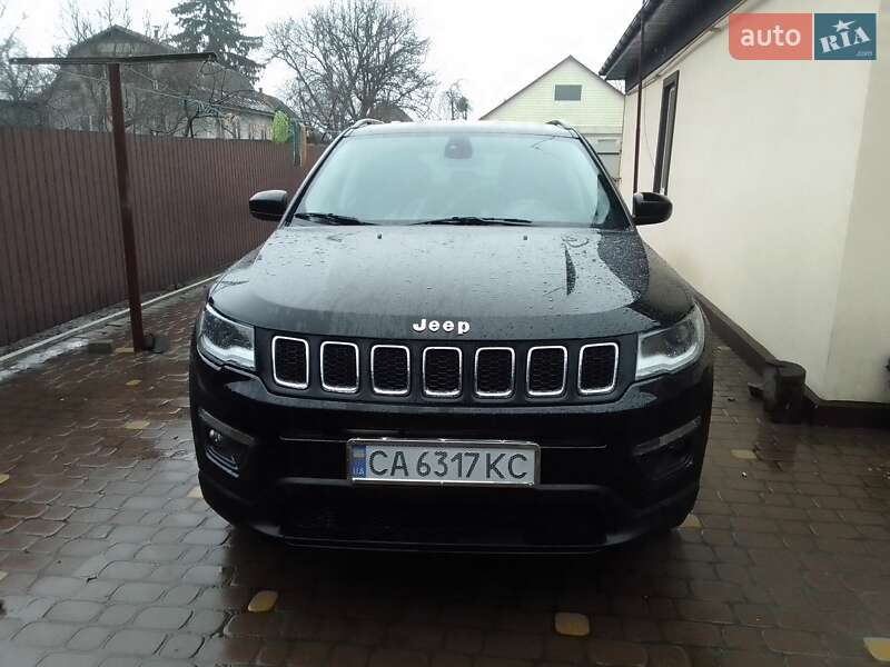 Внедорожник / Кроссовер Jeep Compass 2017 в Черкассах Внедорожник / Кроссовер Jeep Compass 2017 в Черкассах
