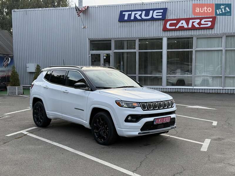 Внедорожник / Кроссовер Jeep Compass 2024 в Киеве