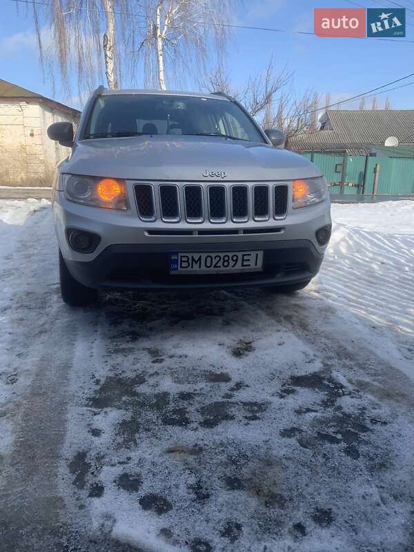 Внедорожник / Кроссовер Jeep Compass 2011 в Липовой Долине