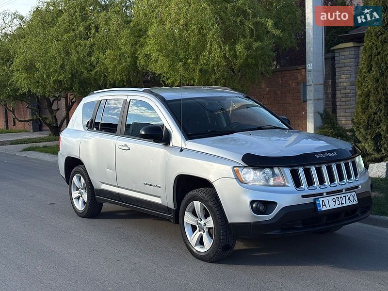 Внедорожник / Кроссовер Jeep Compass 2011 в Киеве