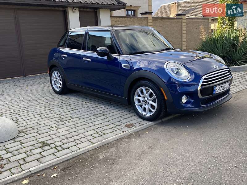 Хэтчбек MINI Cooper 2017 в Одессе