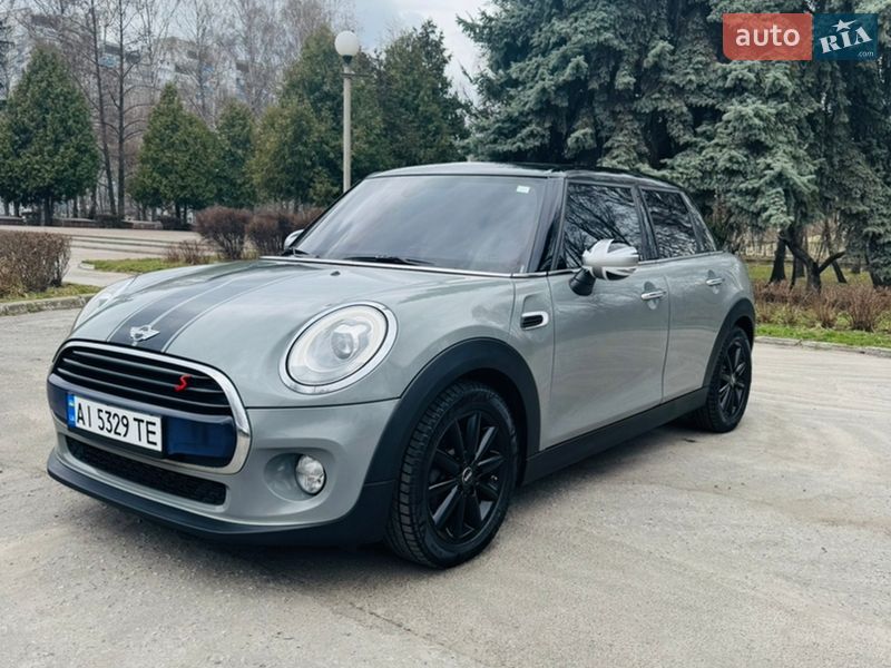 Хэтчбек MINI Cooper 2016 в Броварах