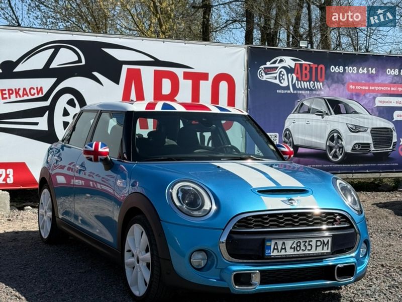 Хетчбек MINI Cooper 2017 в Черкасах