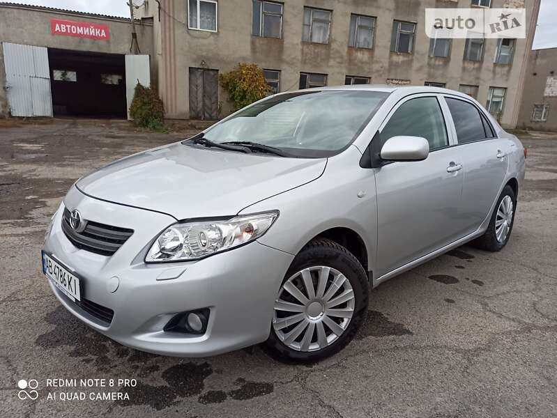 Седан Toyota Corolla 2007 в Томашполе