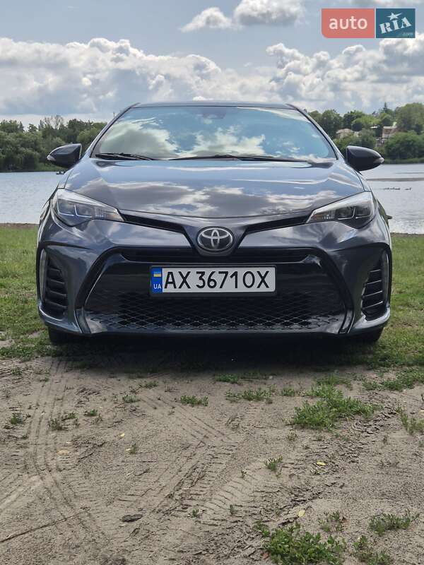 Седан Toyota Corolla 2017 в Валках Седан Toyota Corolla 2017 в Валках