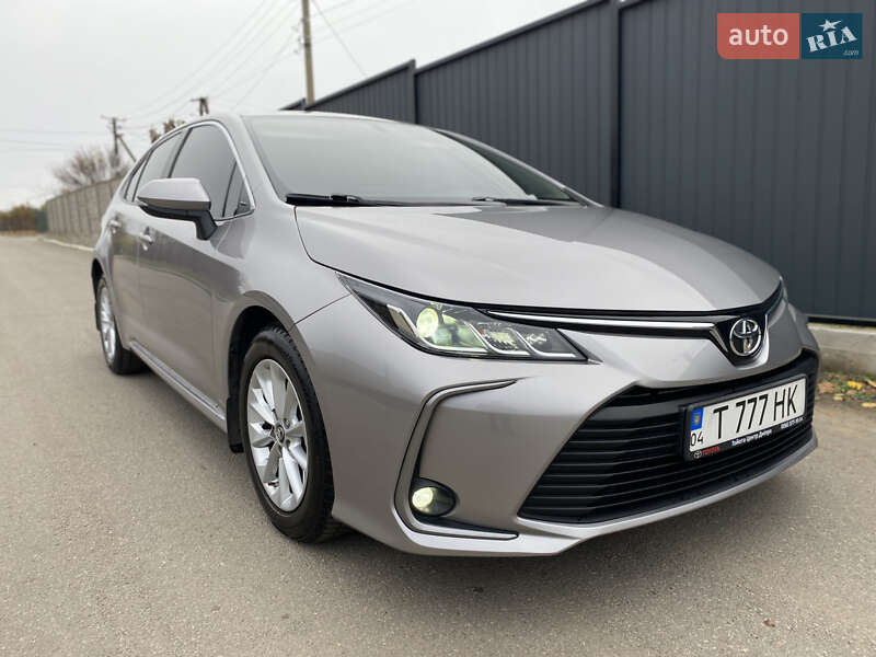 Седан Toyota Corolla 2019 в Соленом