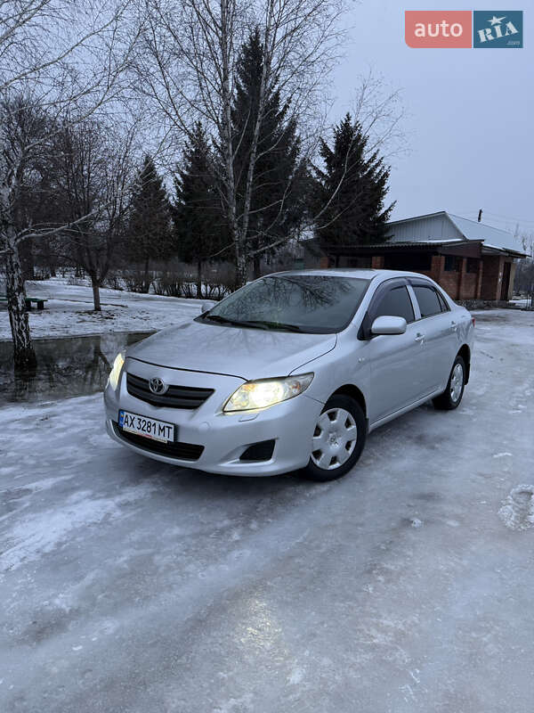 Седан Toyota Corolla 2007 в Валках