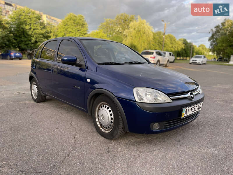 Хэтчбек Opel Corsa 2003 в Броварах