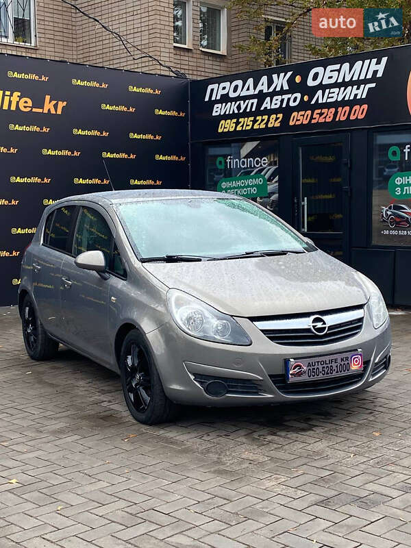 Хэтчбек Opel Corsa 2010 в Кривом Роге Хэтчбек Opel Corsa 2010 в Кривом Роге