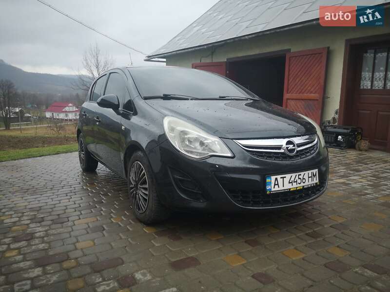 Хэтчбек Opel Corsa 2012 в Коломые