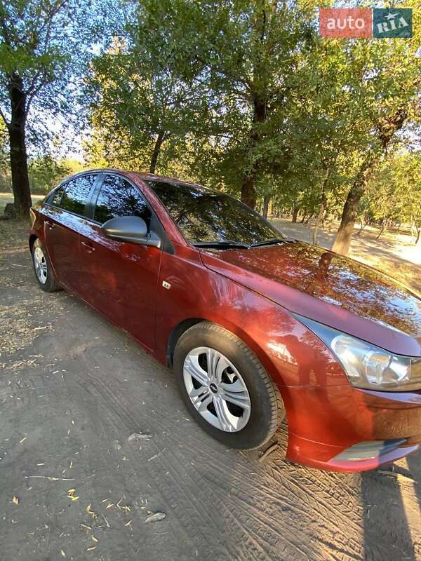 Седан Chevrolet Cruze 2014 в Кривом Роге