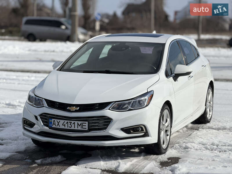 Хетчбек Chevrolet Cruze 2017 в Кременчуці Хетчбек Chevrolet Cruze 2017 в Кременчуці