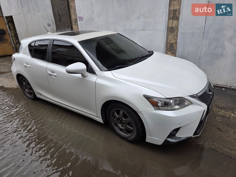 Хэтчбек Lexus CT 2012 в Одессе