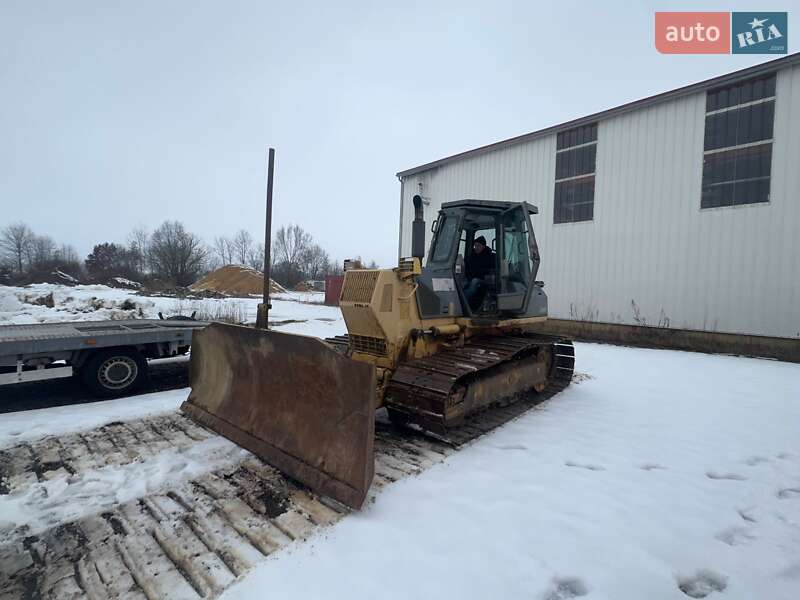 Бульдозер Komatsu D41 2001 в Хусте Бульдозер Komatsu D41 2001 в Хусте