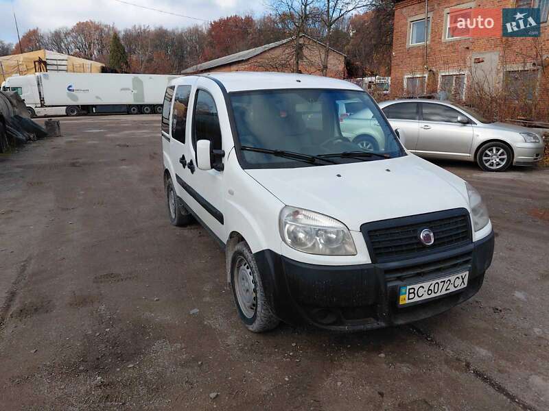 Мінівен Fiat Doblo 2009 в Львові