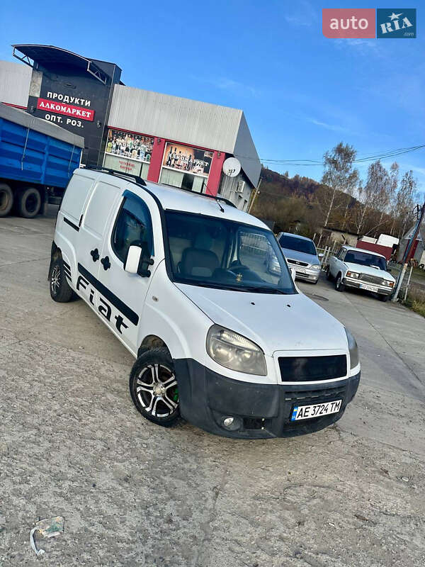 Другие грузовики Fiat Doblo 2010 в Солотвине Другие грузовики Fiat Doblo 2010 в Солотвине