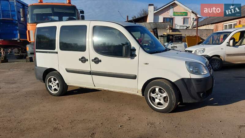 Минивэн Fiat Doblo 2007 в Луцке
