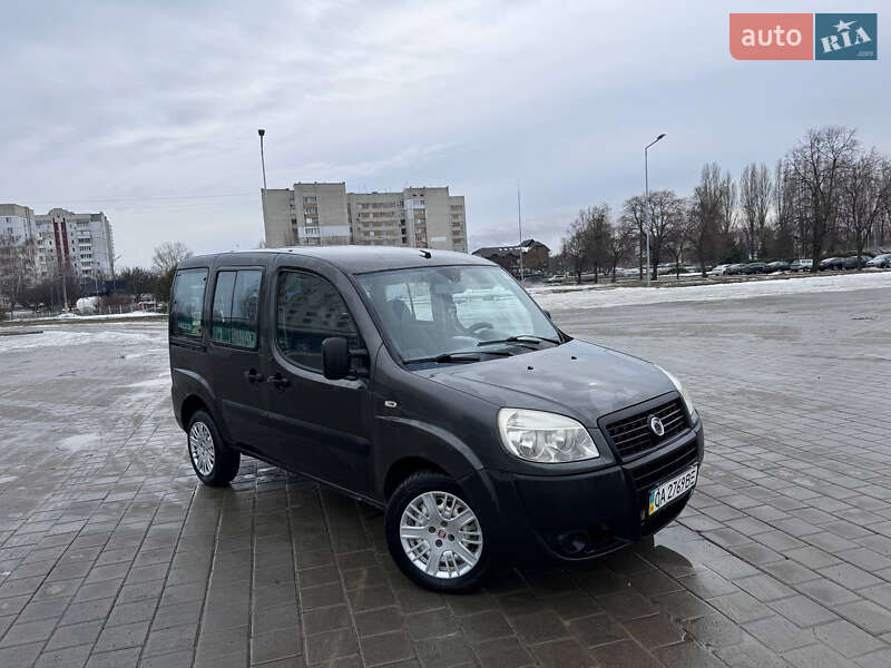 Минивэн Fiat Doblo 2011 в Черкассах