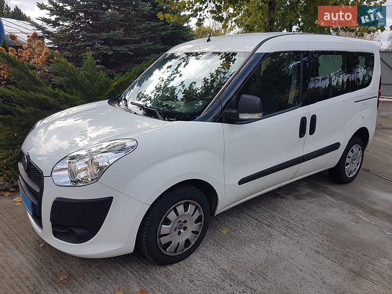Минивэн Fiat Doblo 2014 в Киеве