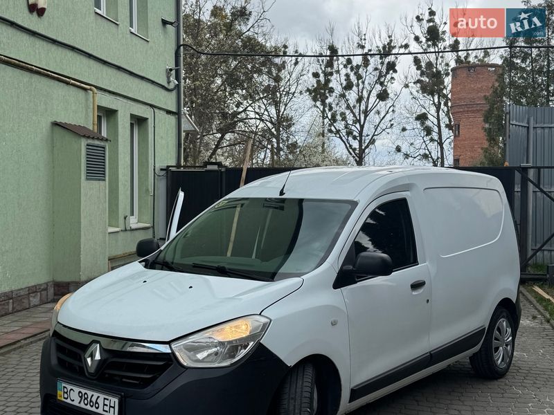 Вантажний фургон Renault Dokker 2013 в Львові