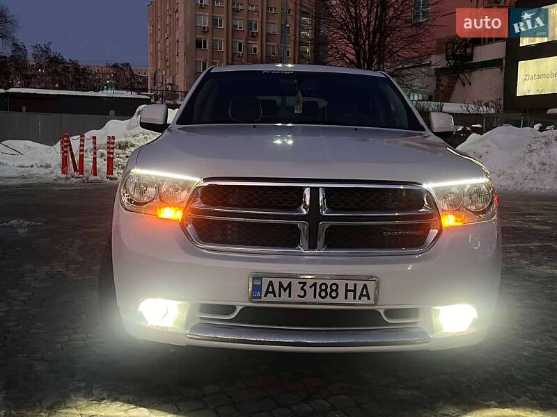 Внедорожник / Кроссовер Dodge Durango 2013 в Львове