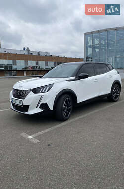 Внедорожник / Кроссовер Peugeot e-2008 2020 в Умани