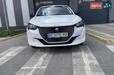 Хэтчбек Peugeot e-208 2023 в Львове