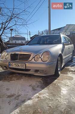 Универсал Mercedes-Benz E-Class 2001 в Бучаче