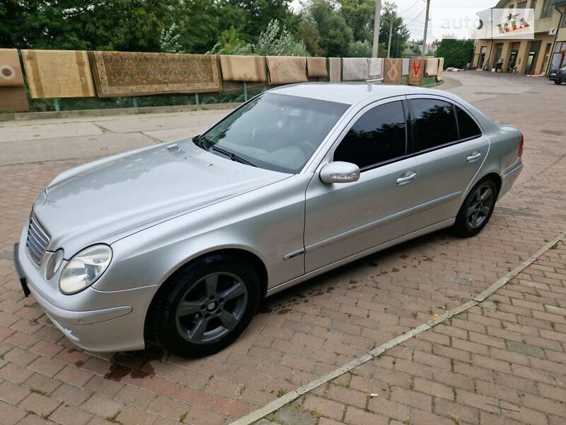 Седан Mercedes-Benz E-Class 2004 в Черновцах Седан Mercedes-Benz E-Class 2004 в Черновцах