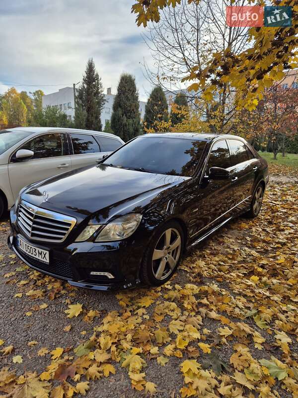 Седан Mercedes-Benz E-Class 2011 в Белой Церкви