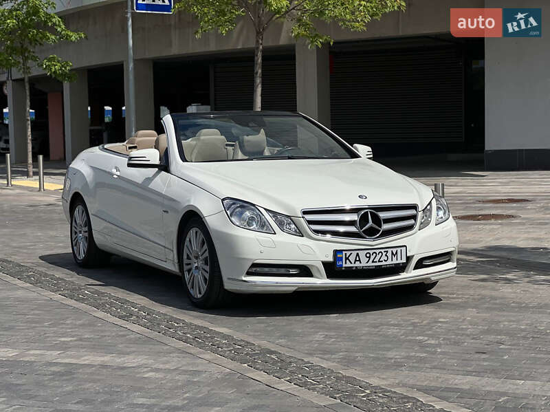 Кабриолет Mercedes-Benz E-Class 2011 в Киеве