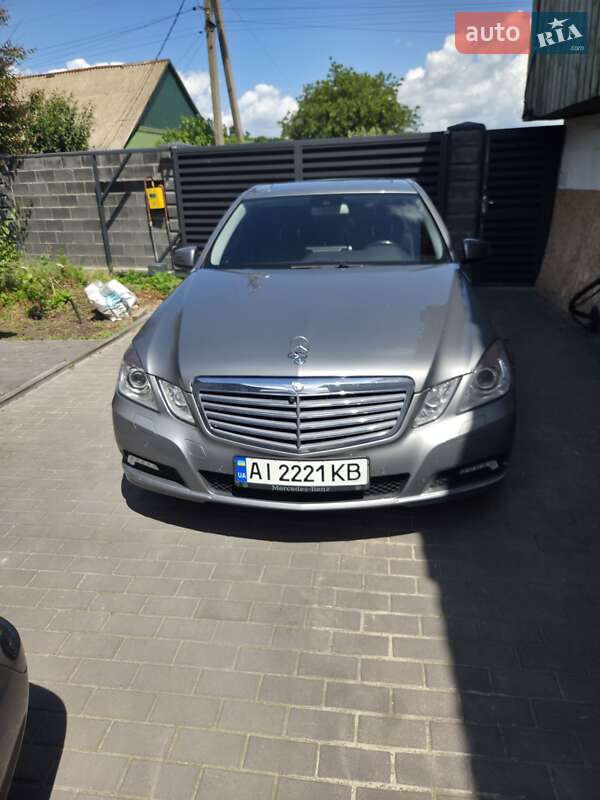 Седан Mercedes-Benz E-Class 2010 в Києві Седан Mercedes-Benz E-Class 2010 в Києві