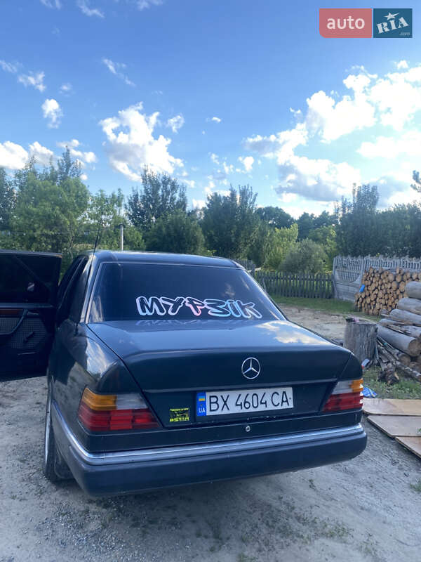 Седан Mercedes-Benz E-Class 1990 в Житомирі