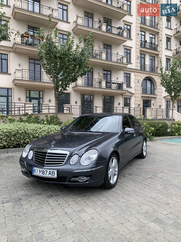 Седан Mercedes-Benz E-Class 2009 в Одессе Седан Mercedes-Benz E-Class 2009 в Одессе