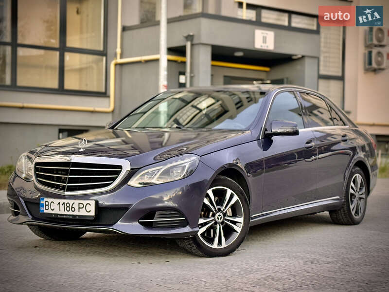 Седан Mercedes-Benz E-Class 2015 в Львове