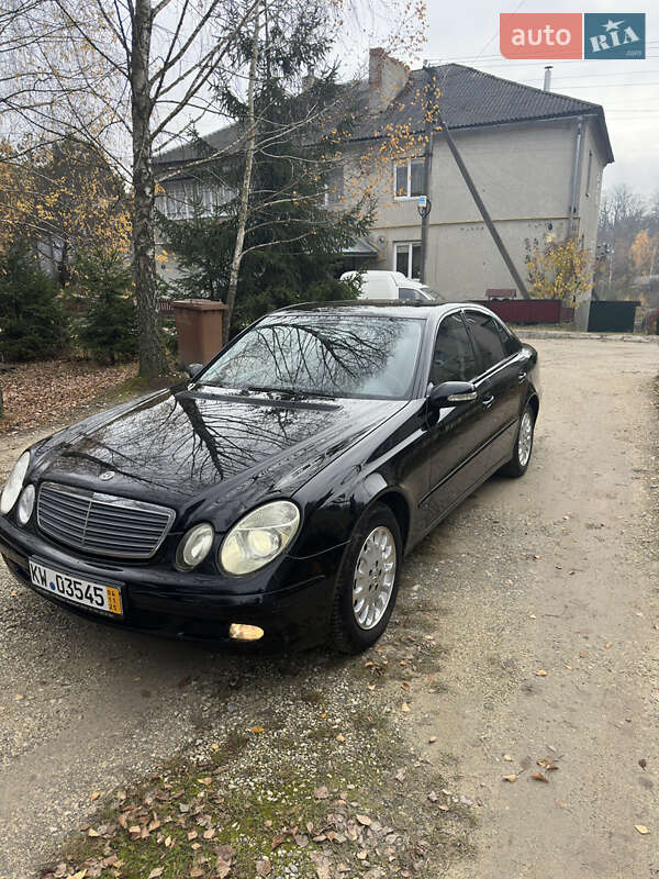 Седан Mercedes-Benz E-Class 2004 в Збараже Седан Mercedes-Benz E-Class 2004 в Збараже