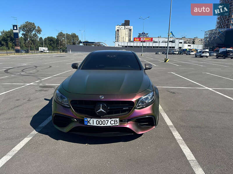 Седан Mercedes-Benz E-Class 2019 в Одесі Седан Mercedes-Benz E-Class 2019 в Одесі