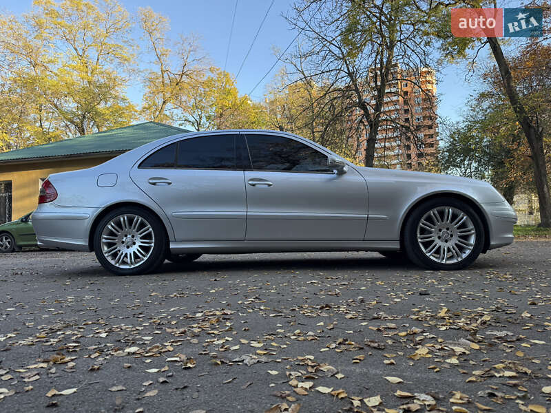 Седан Mercedes-Benz E-Class 2006 в Одессе
