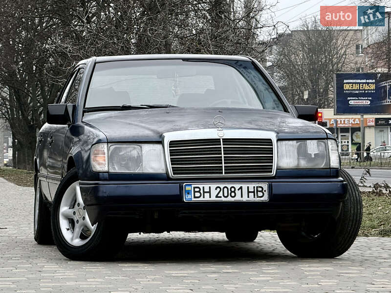 Седан Mercedes-Benz E-Class 1988 в Одессе