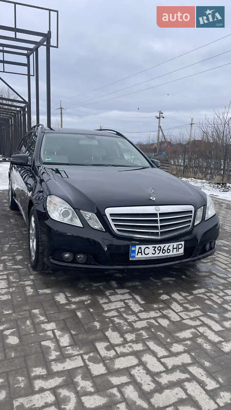 Универсал Mercedes-Benz E-Class 2011 в Луцке
