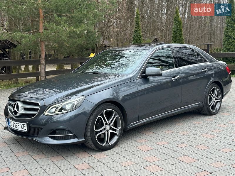 Седан Mercedes-Benz E-Class 2015 в Львове Седан Mercedes-Benz E-Class 2015 в Львове