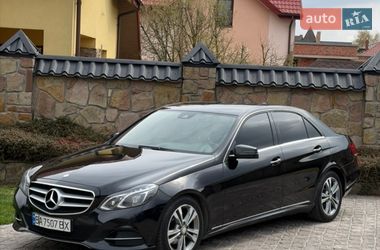 Седан Mercedes-Benz E-Class 2013 в Львові