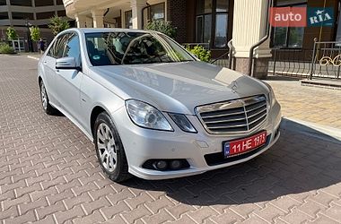 Седан Mercedes-Benz E-Class 2009 в Києві